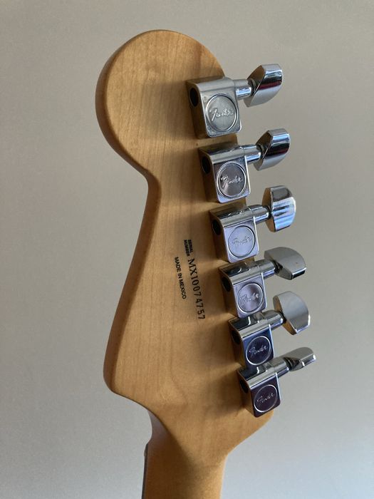 Fender Stratocaster