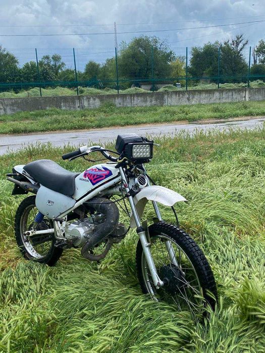 Мотоцикл хонда 125