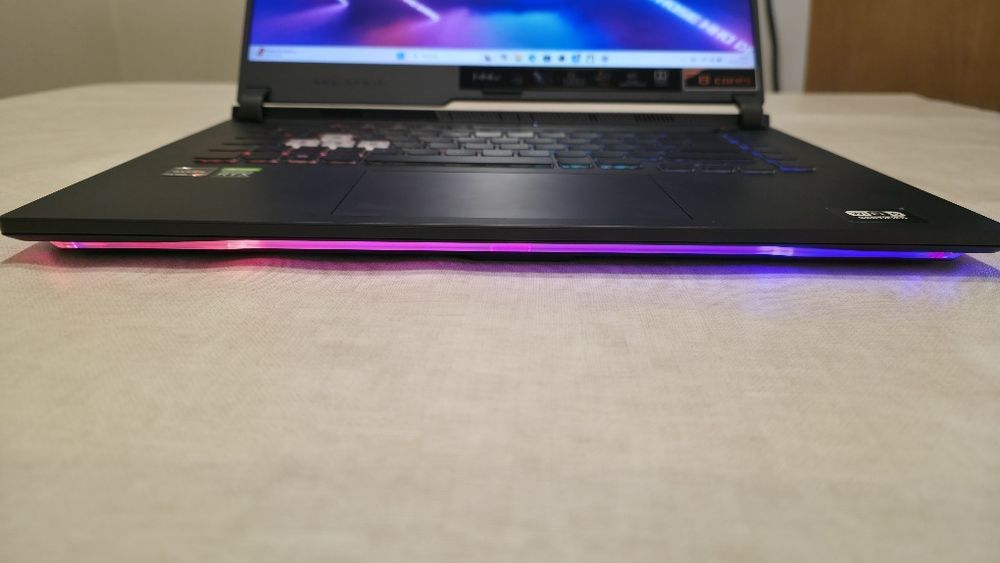 ASUS ROG STRIX Ryzen 7 / RTX3050 / 512GB /8GB /Win 11