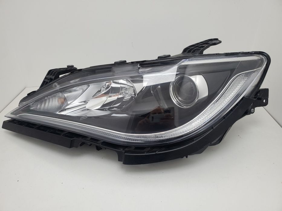 Фара ліва Chrysler Pacifica 2018-2020 Xenon USA