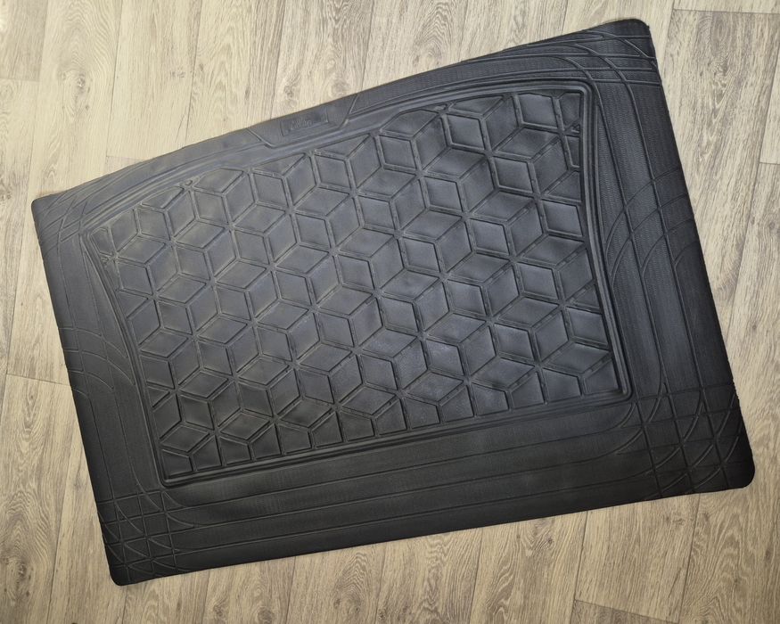 Коврик для багажника автомобиля Ultimate Speed 120х80 обрезной