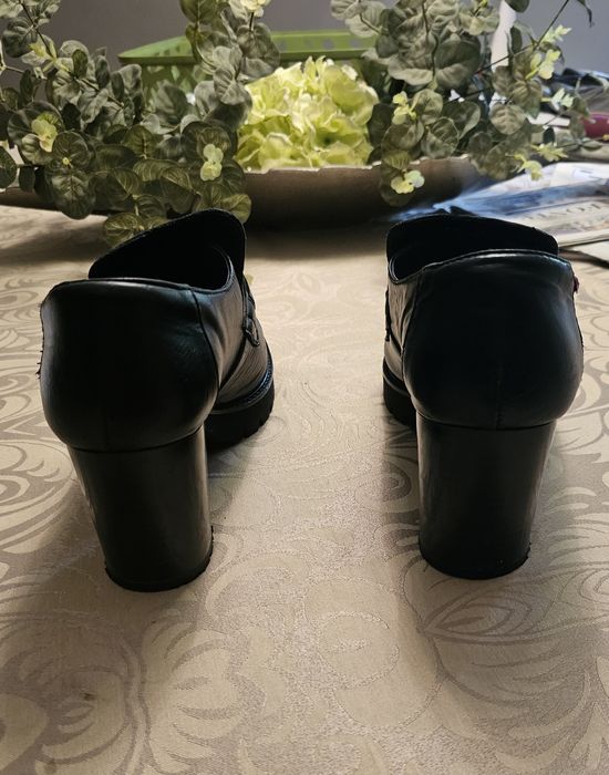 Sapatos conforto salto alto