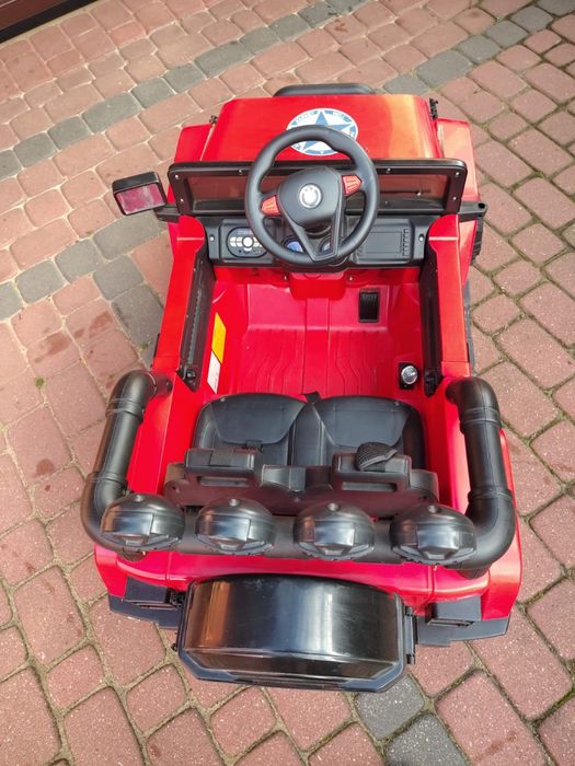 Samochodzik dziecięcy Jeep 4WD cabrio