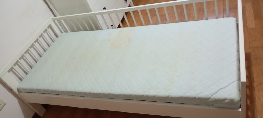 Cama de criança ikea
