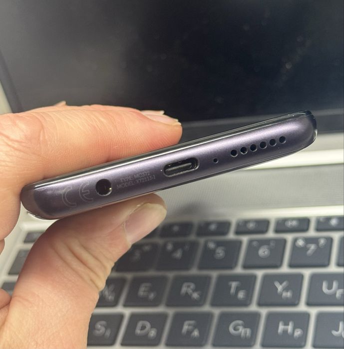 Моторола moto one  Ace