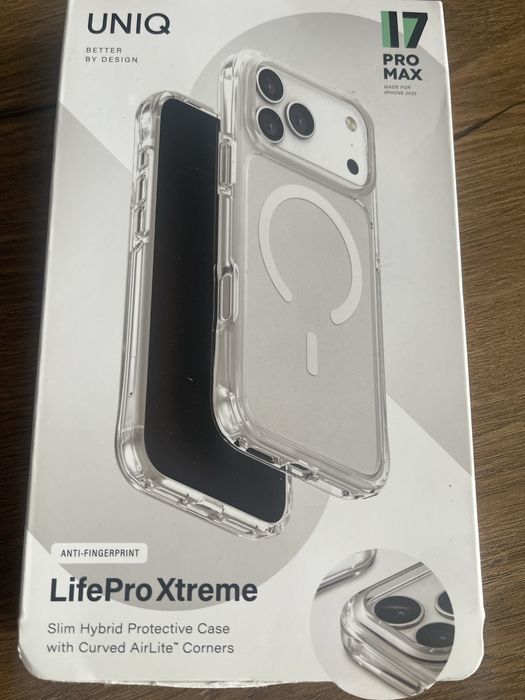 Оригінальний Чохол uniq для iphone 17 pro max