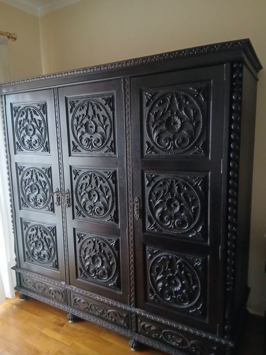 Conjunto de Mobília Vintage Clássica em Madeira Maciça – Completo