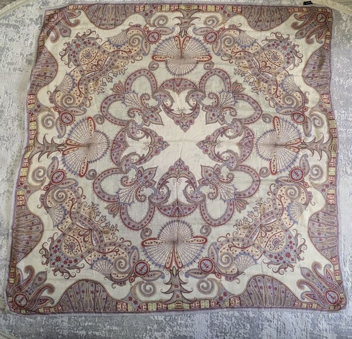 Хустка  шаль ETRO Milano 134х134 см Оригінал Італія Пейслі