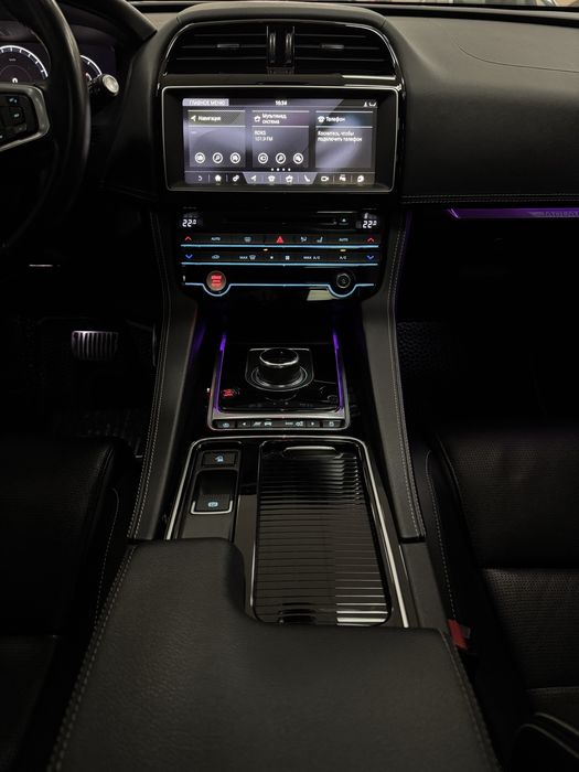 Jaguar F-Pace S AWD 3.0i V6 24V 8АКПП 2018 р.в. (345 к.с.)