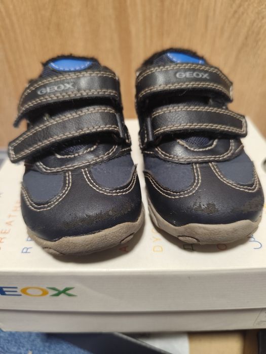 Продам дитячі кросівки Geox 21 розмір