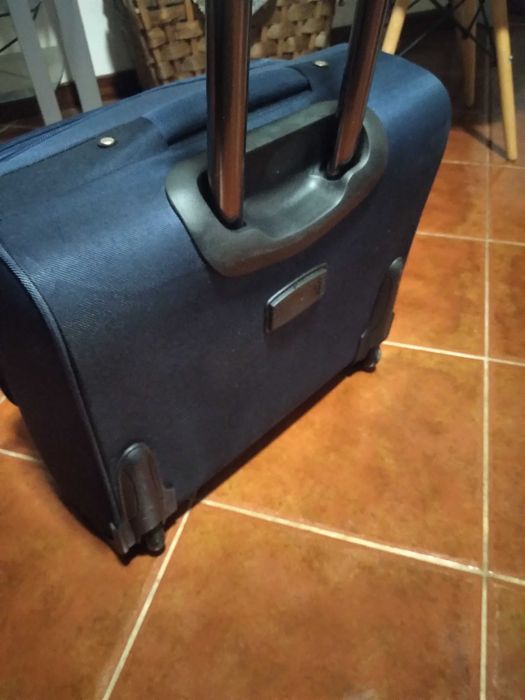 Mala de viagem (Pouco uso)