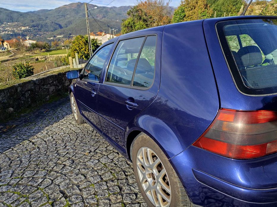 Volkswagen Golf IV 1.9 TDI 110cv – Ano 2000