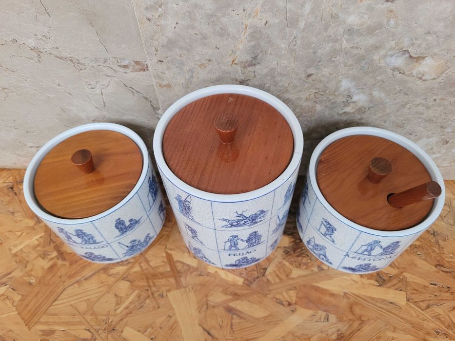 Conjunto de 3 peças e 1 fruteira em excelente estado de conservação