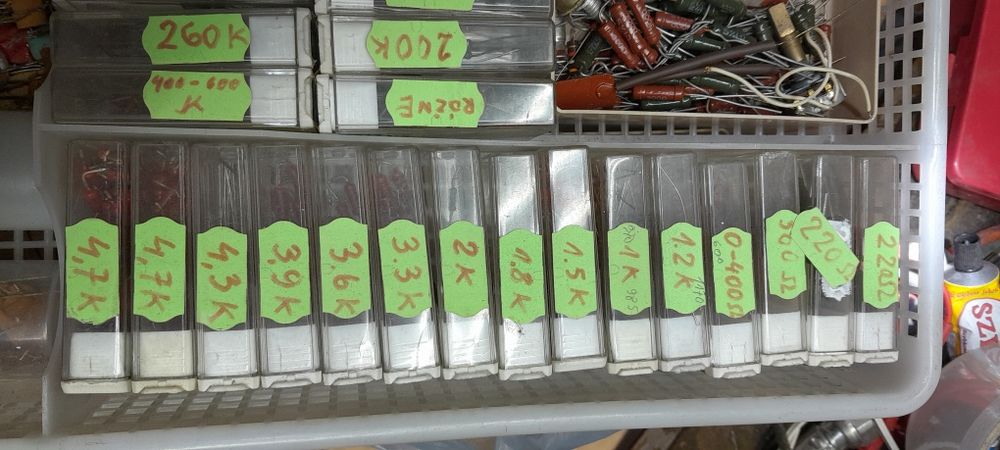Zestaw dla elektronika oporniki