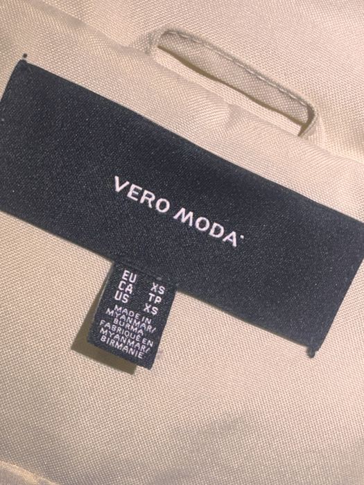 Зимова тепла куртка Vero Moda