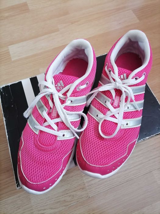Buty sportowe- adidasy damskie ,marki "Adidas" roz 40 2/3 - 25,5 cm.