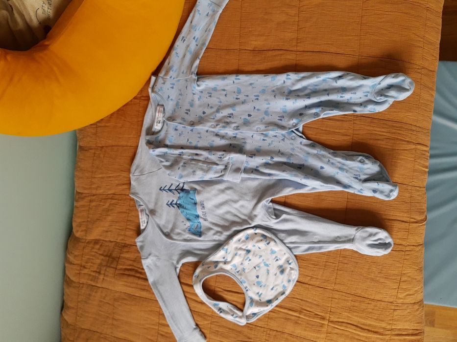 Komplet 2 pajace+ śliniak leśne zwierzęta 74-80 Minoti