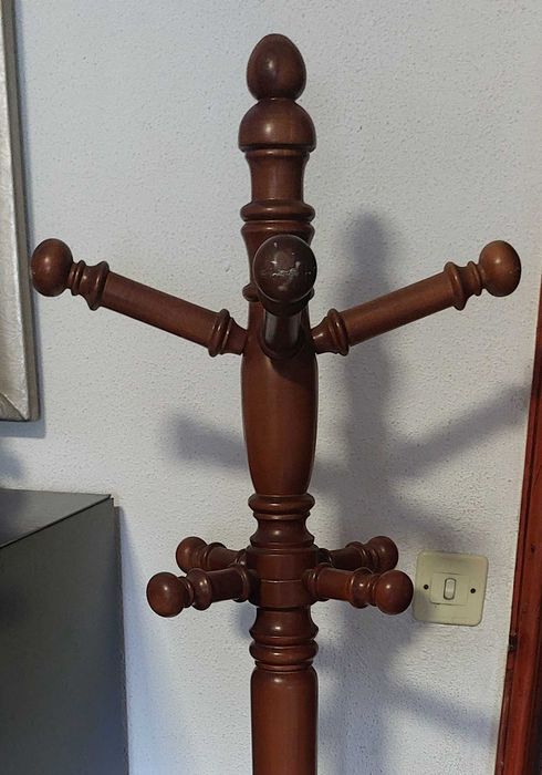Cabide de pé (alto)
