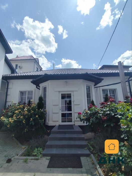 Продам 2 этажный дом в Аркадии!