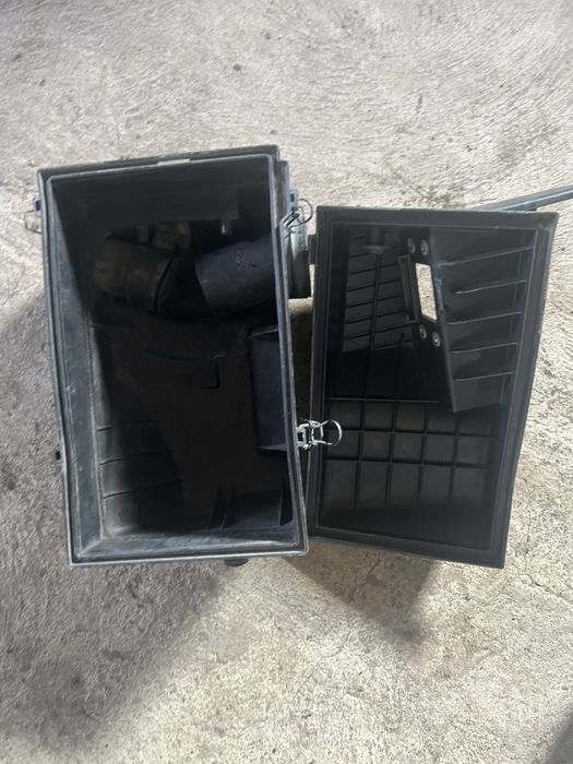 Корпус фільтра пасат б3б4