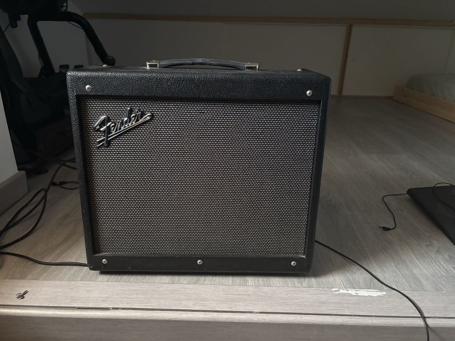 Amplificador guitarra Mustang GTX50 + pedaleira