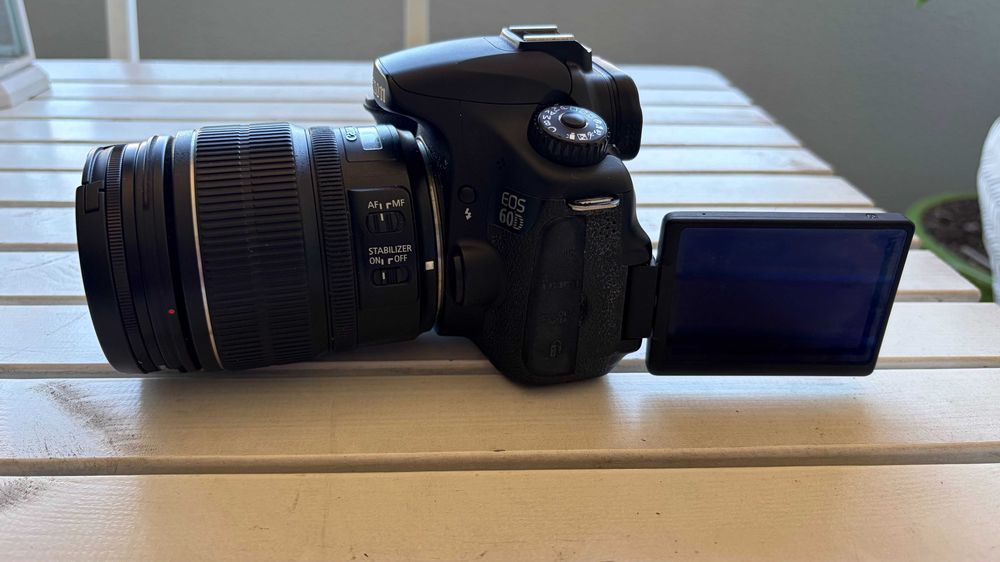 Máquina fotográfica Canon EOS 60D