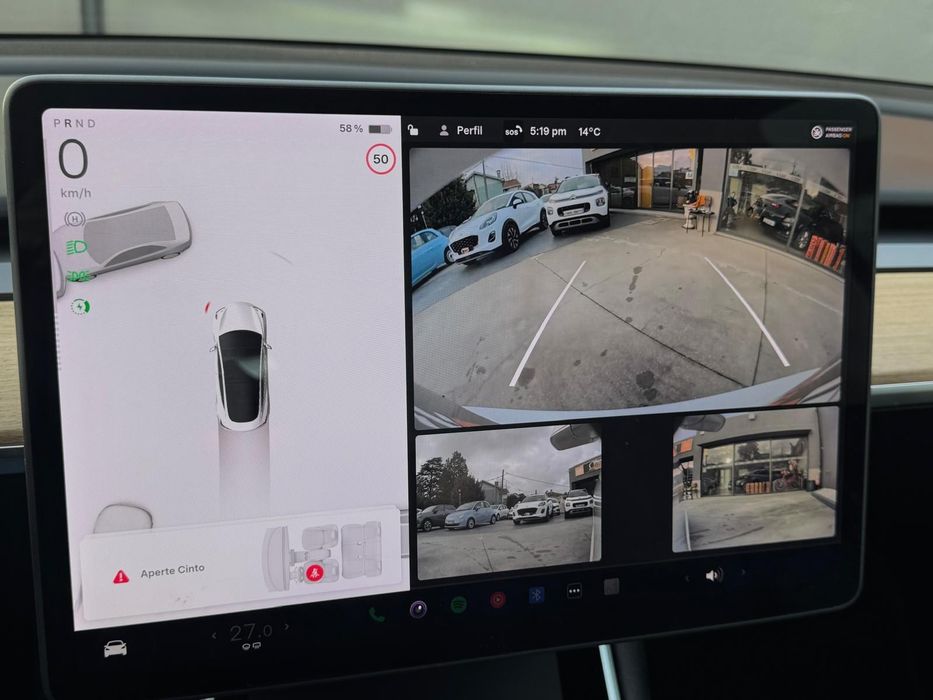 Tesla Model 3 Standard Range Plus RWD