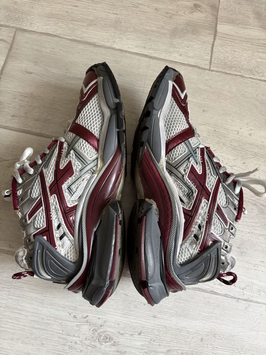 Balenciaga runner