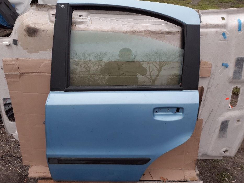 Fiat Panda drzwi TYLNE lewe tył 737