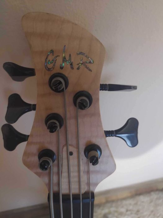 Gitara basowa GMR Flow In 5 strun