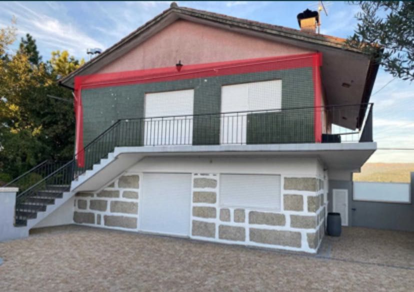 Apartamento T3 à venda em Amarante Lomba