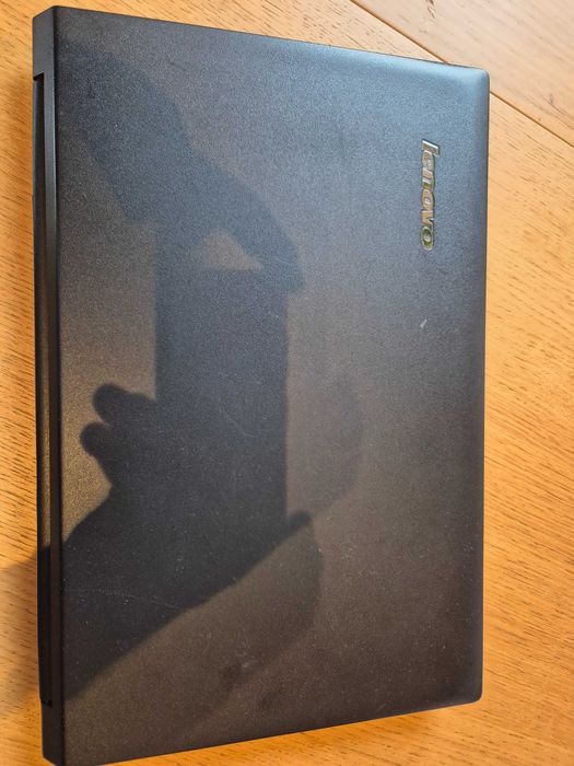 Lenovo b590 i3 12mb RAM SD 250gb