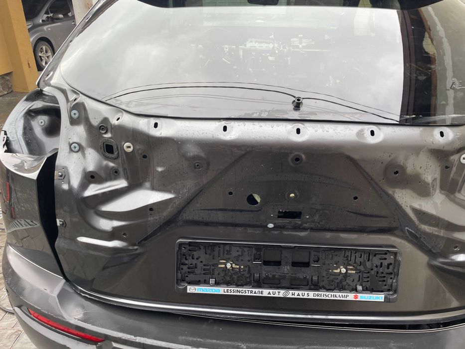 Кришка багажника Mazda MX30 MX-30