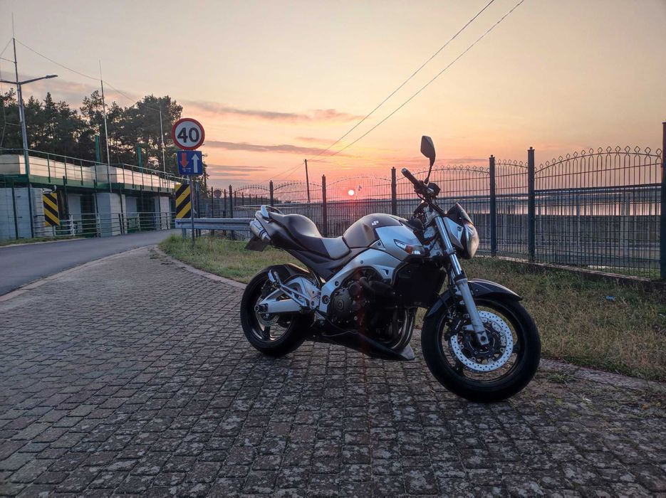 Suzuki GSR 600 , 2008 rok ( 42 tys. Km)
