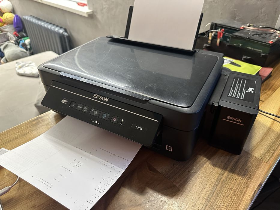 Принтер цветной EPSON