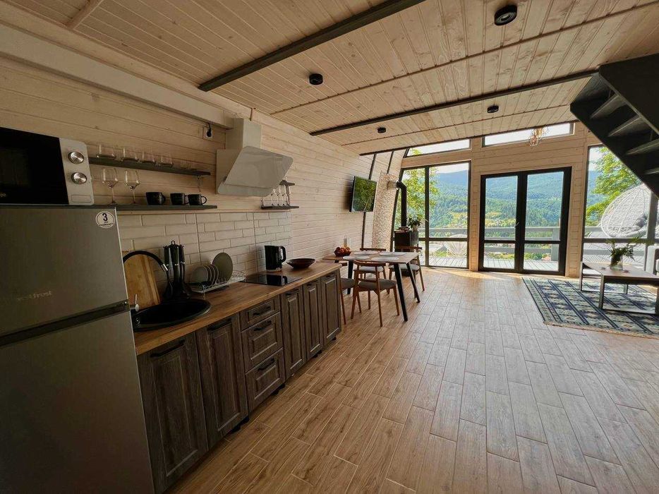 Продається два котеджі, готовий бізнеc, Яремче, 310 000 €