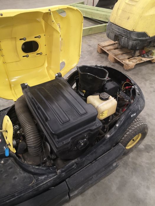 Zamiatarka Karcher KMR 1000T