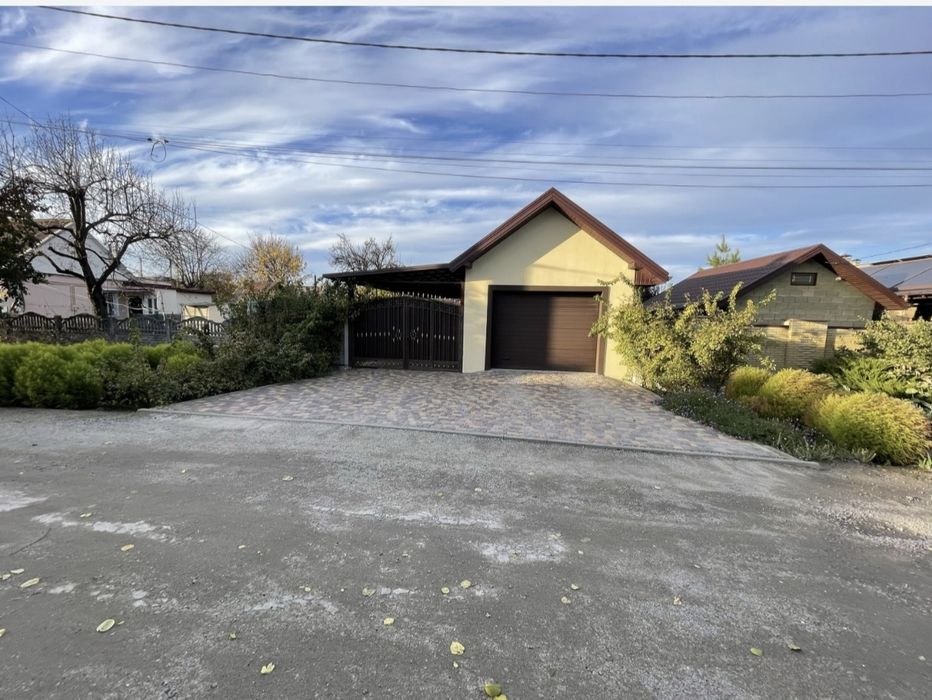 Срочно!Продам будинок, Космічний мкр, Южний ринок