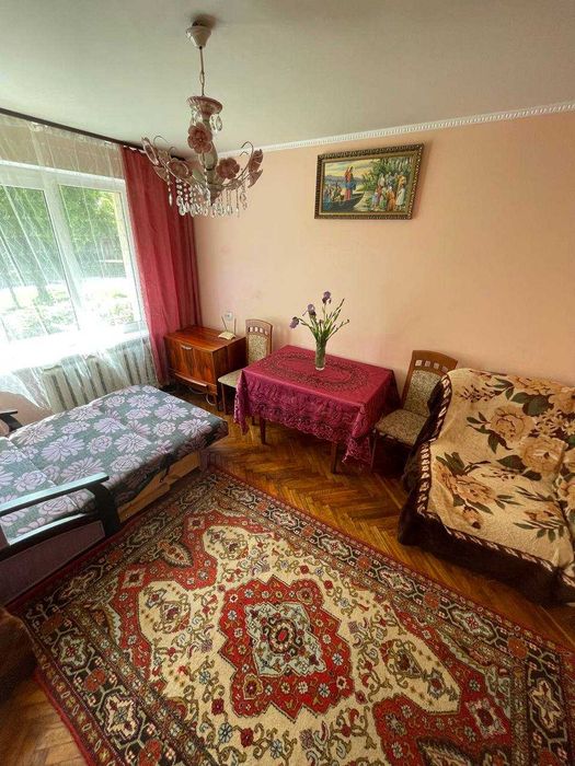 Оренда кімнати по вул. Тролейбусна