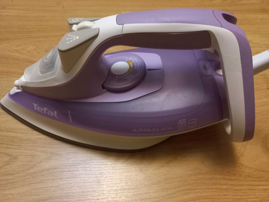 Утюг новый TEFAL  FV4650.