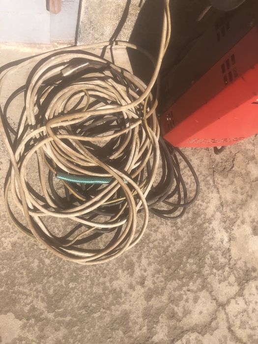 Сварочный аппарат с пуском и зарядкой.