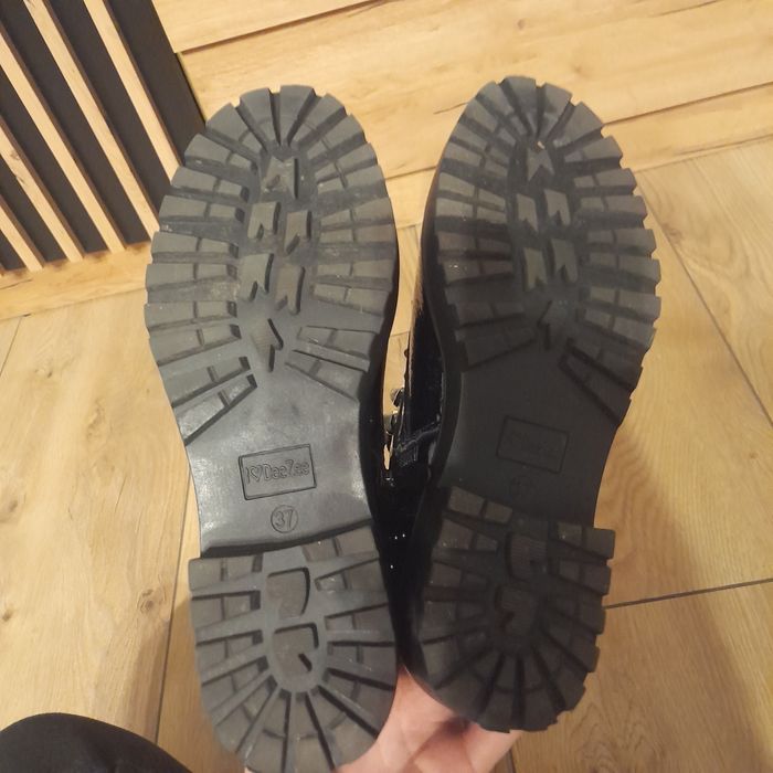 Buty lakierowane, za kostkę, DeeZee,  rozmiar 37