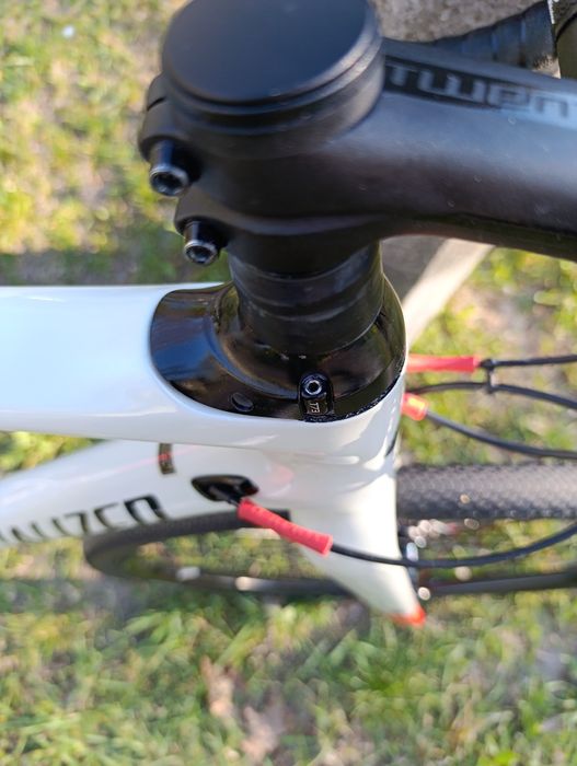 Specialized Diverge Carbon 56