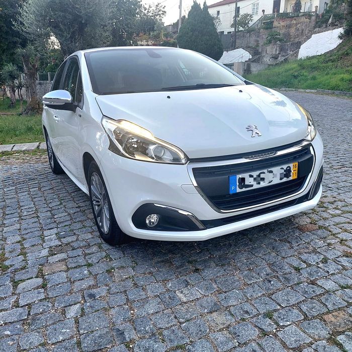 Peugeot 208 1.2 Puretech STYLE | 2016 | 110.000 KM | DISTRIBUIÇÃO MUDADA — photo 3