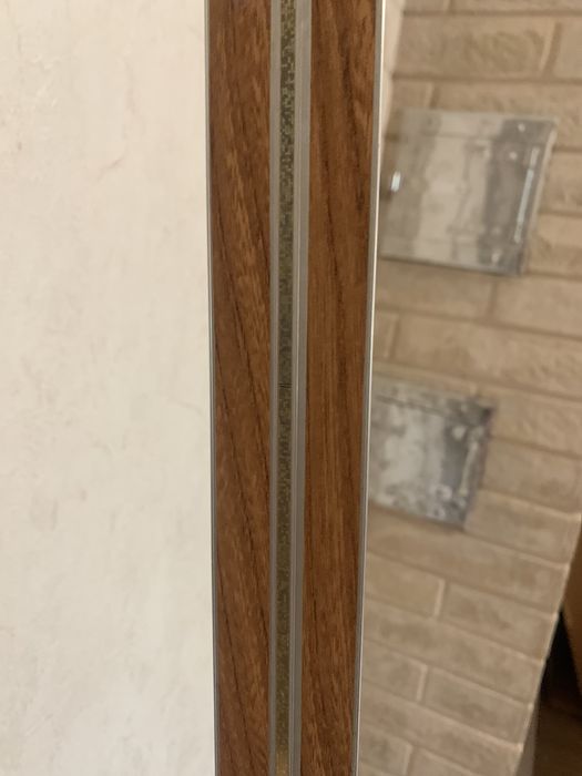 Карниз під дерево