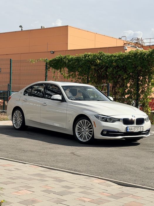 BMW 3 Series 2016 VIN WBA8E1C56HK479846 фото оголошення 2 з 24
