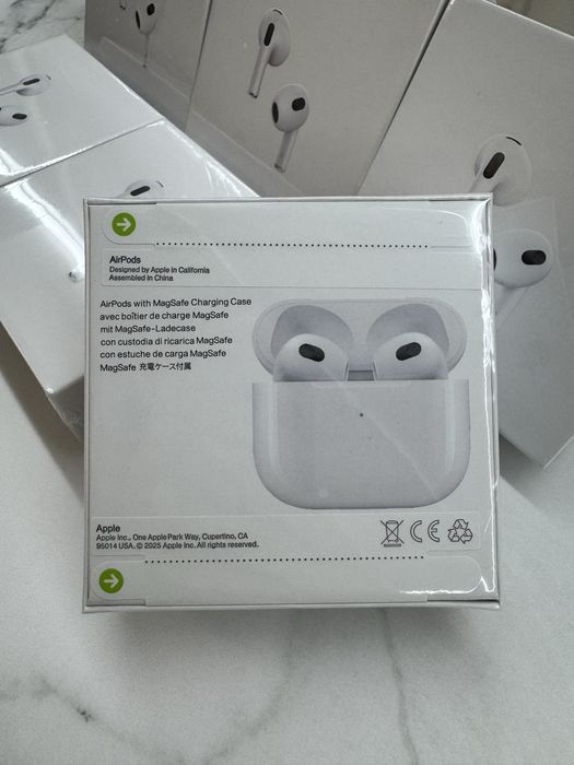 Навушники AirPods 3