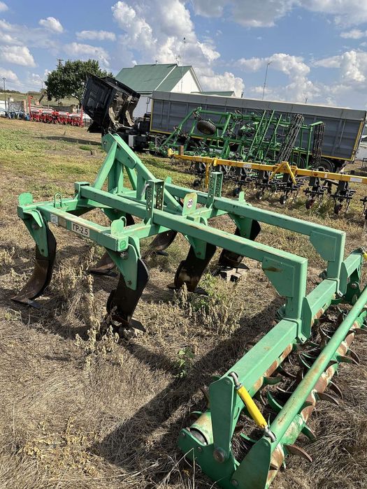 Глибокорозпушувач ГРУ-2.4, ГР- 2.5 чізель з грудобоєм на 4 та 6 стійок, 2024 р.в