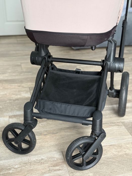 Візочок cybex Priam, автокрісло cybex ,коляска Cybex Priam Cozy Beige,