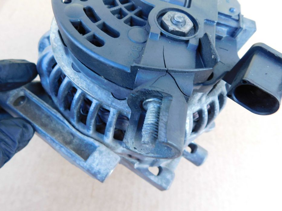 Mercedes W211 2.2 646 Alternator Bosch Sprawny Oryginał